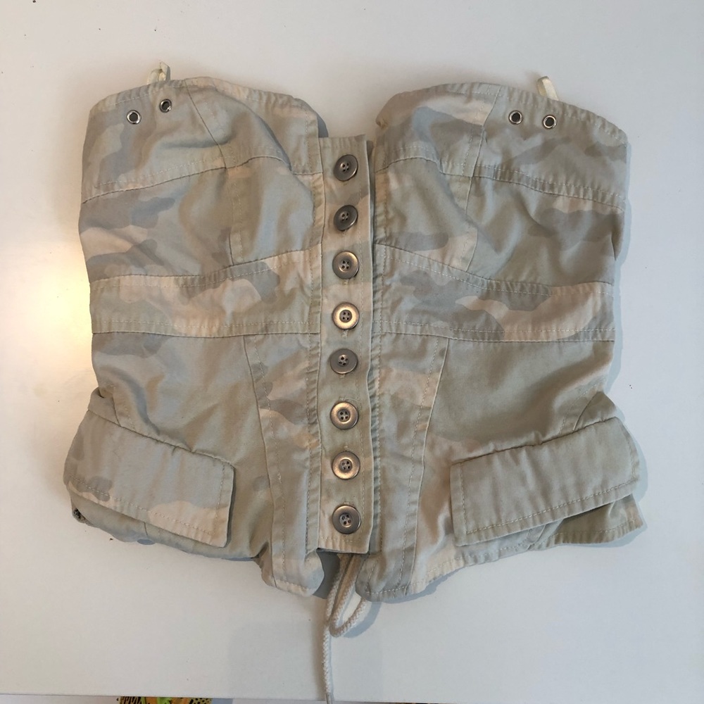 ARDEN B. tan camo corset style top Sz M.
